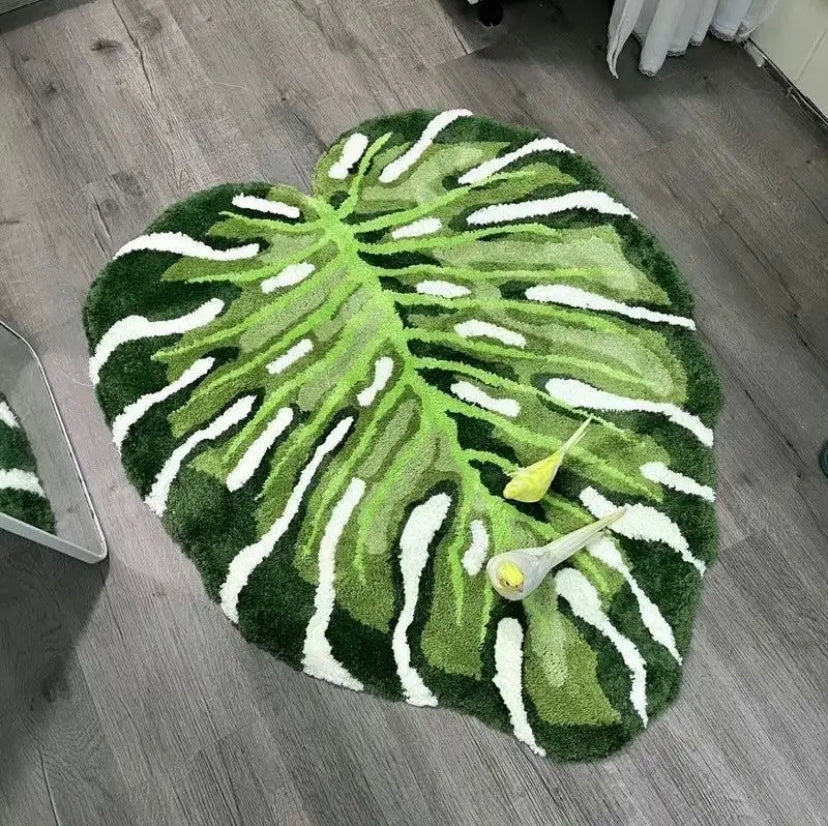 MONSTERA LEAF RUG