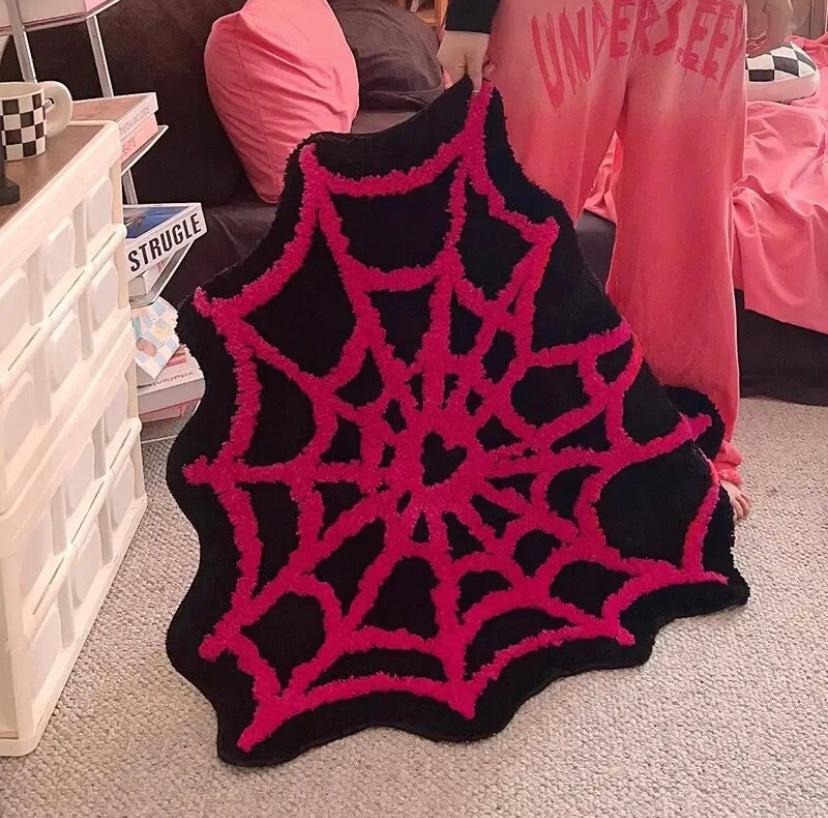 HEART SPIDER WEB RUG