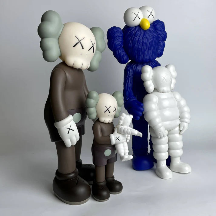 KAWS FAMILY SERIES REPLICAS