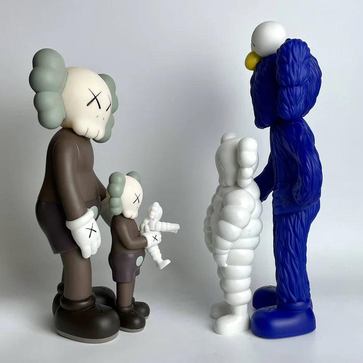 KAWS FAMILY SERIES REPLICAS