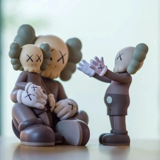 KAWS CHIBITA MOUNTAIN FIGURE REPLICAS